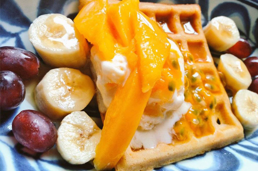 What's Cookin Good Lookin - Homemade Easy Waffles