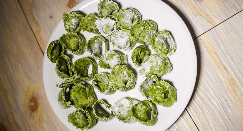 What's Cookin Good Lookin - Homemade Italian - Spinach Tortellini